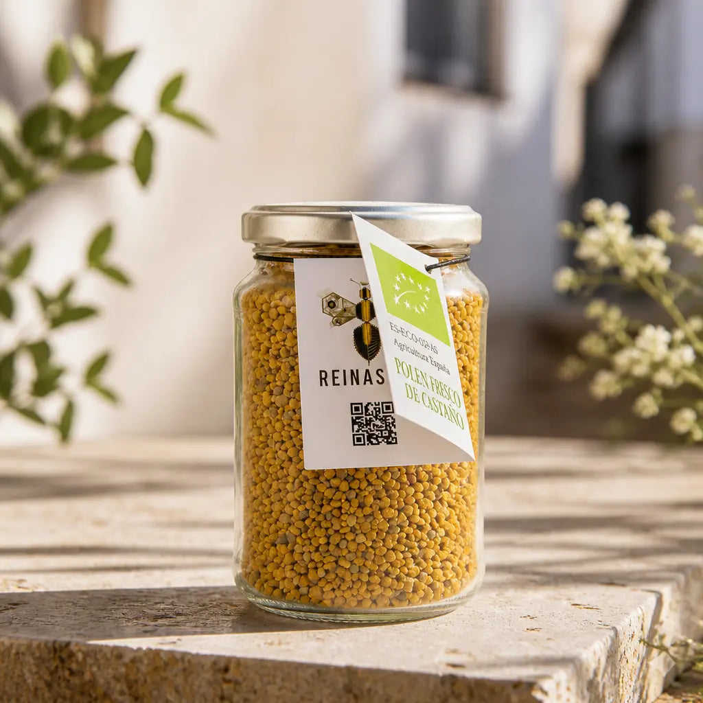 Productos apícolas para la salud de Reinastur, incluyendo polen fresco, extracto de propóleo puro y mieles balsámicas para las defensas.