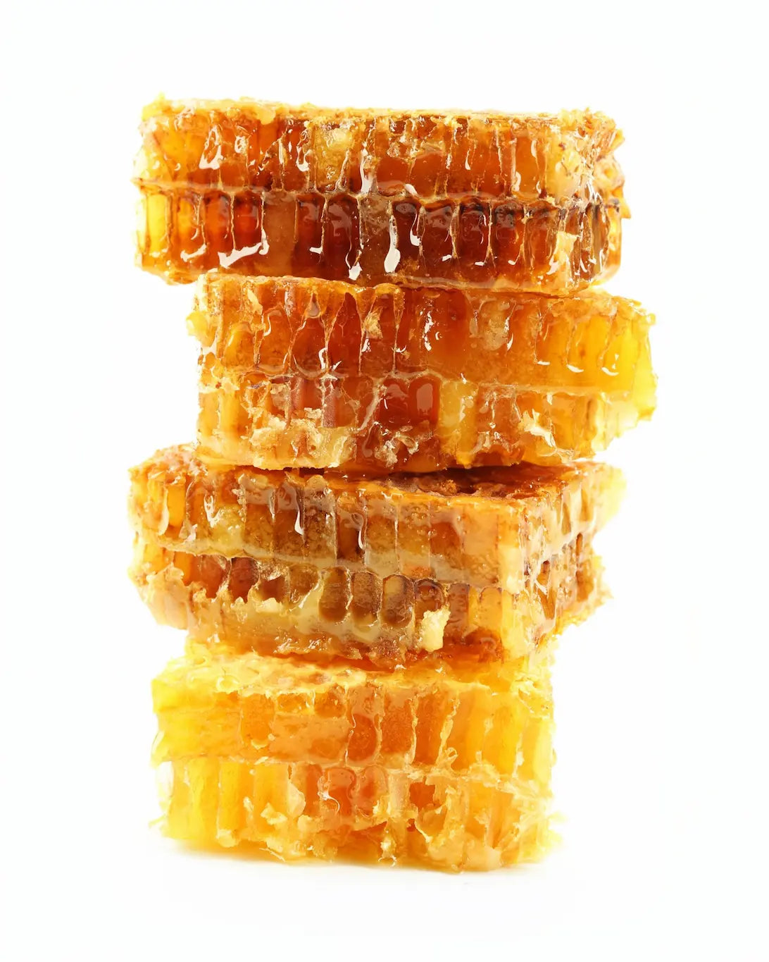 Panal de abeja natural con miel de nuestras propias colmenas, producido por los apicultores de Reinastur en Asturias.